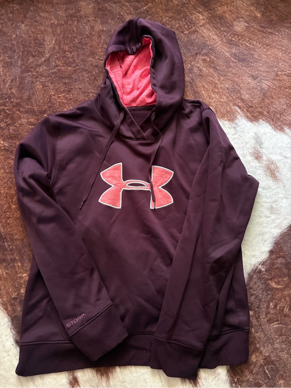 Large Under Armour Maroon Hoodie with Pink Logo